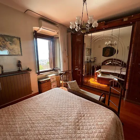 Historical House Le Pergole Appartement